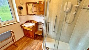 Photo 16- click for photo gallery